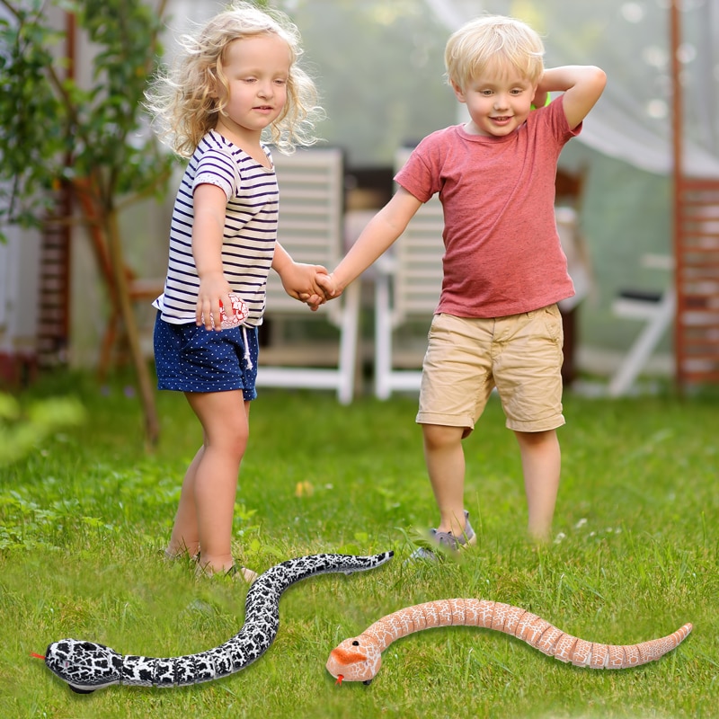 RC Animal Infrared Remote Control Snake with Egg Rattlesnake Kids Electric Toy Trick Mischief Toys Children Funny Novelty Gift